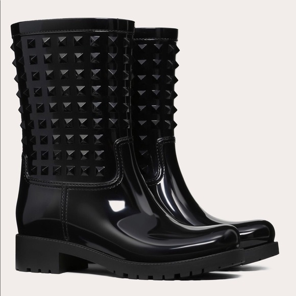 🔥SOLD🔥 🤩 Valentino Garavani Stud Rain boots - Picture 3 of 8